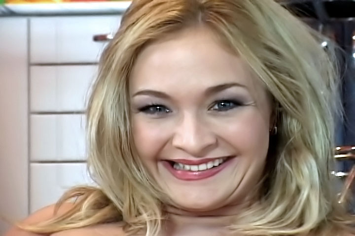 Barbara Voice Gets Louder As You Fuck Her